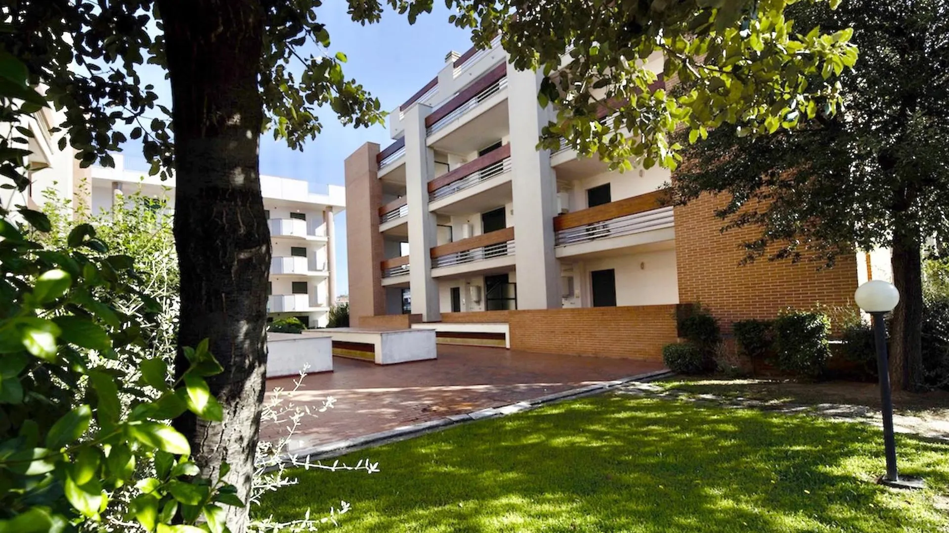 Lejlighedshotel Isa-Apartments For 4 People, 2 Bedrooms, In Residence With Swimming Pool In San Vincenzo, Just 600 Meters From The Sea