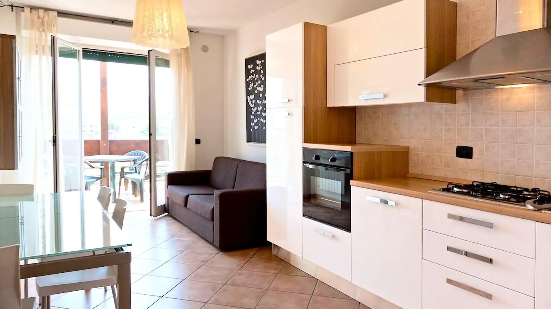 Appart hôtel Isa-Apartments For 4 People, 2 Bedrooms, In Residence With Swimming Pool In San Vincenzo, Just 600 Meters From The Sea